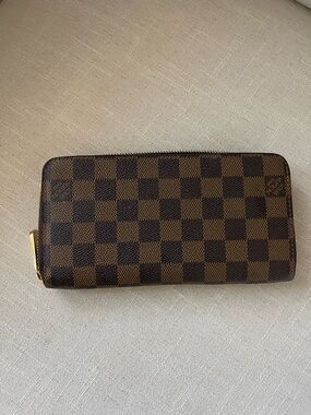 Louis Vuitton Damier Azur Canvas Zippy Organizer Wallet